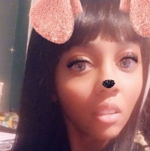 Meet your Posher, Nina